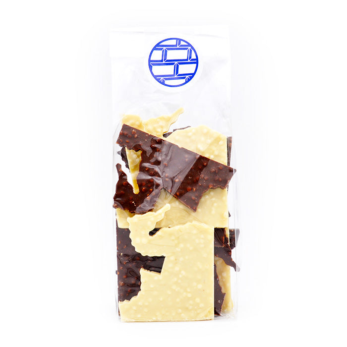 Sachet anti-gaspi de chutes de plaques de chocolat noir et blanc riz soufflé aux hippocampes, Petits Carreaux de Paris
