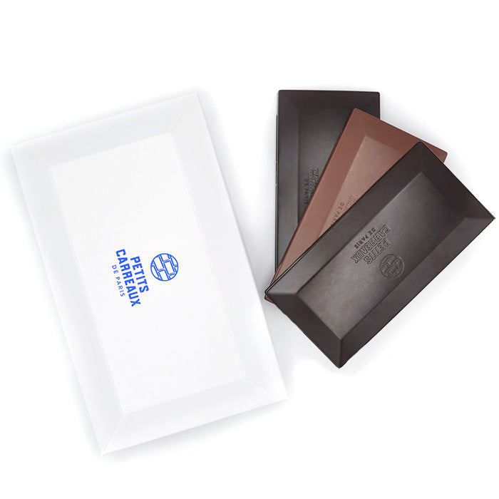 photo, coffret cadeau, coffret chocolat, coffret chocolat praliné, 3 carreaux praliné, chocolat artisanal, chocolat made in france, petits carreaux de paris